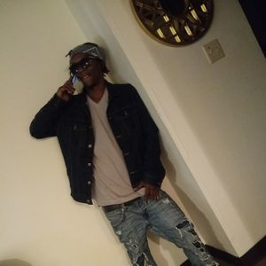 Meet your Posher, Dee